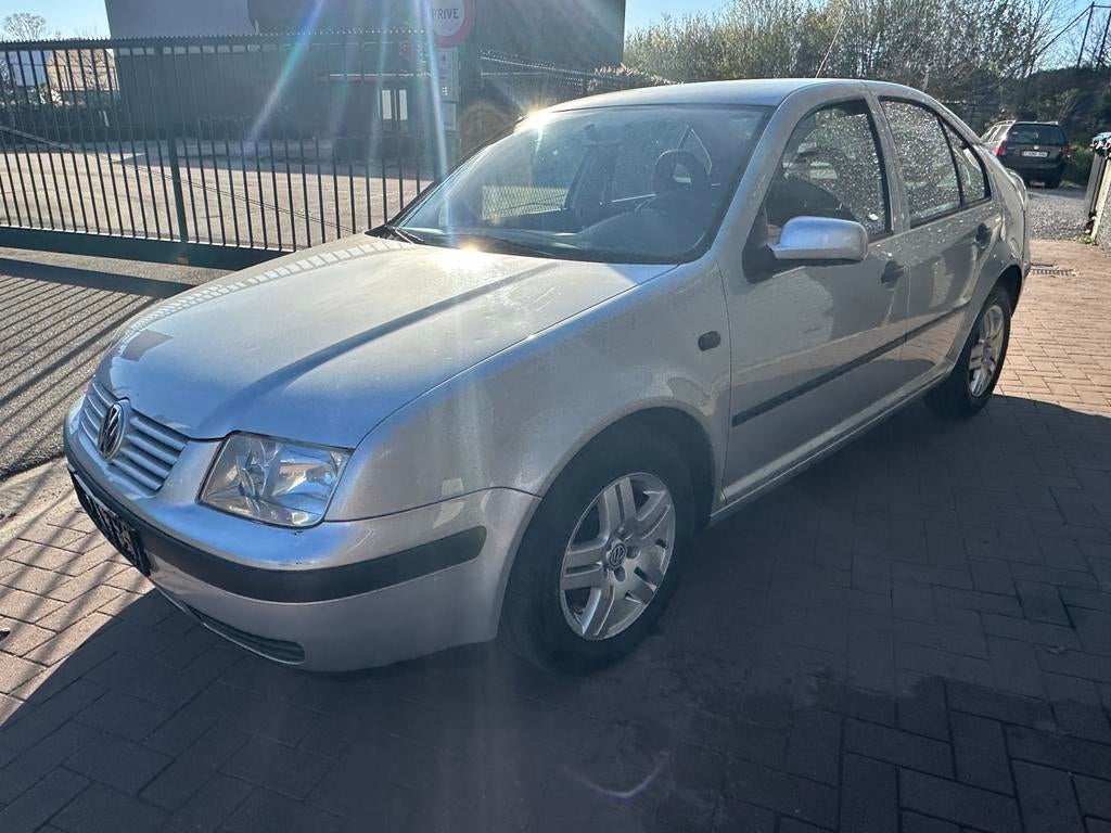 VERKOCHT VW Bora 1.6 benzine AUTOMAAT GARANTIE & CarPlay, Auto's, Volkswagen, Bedrijf, Te koop, Bora, ABS, Airbags, Alarm, Android Auto