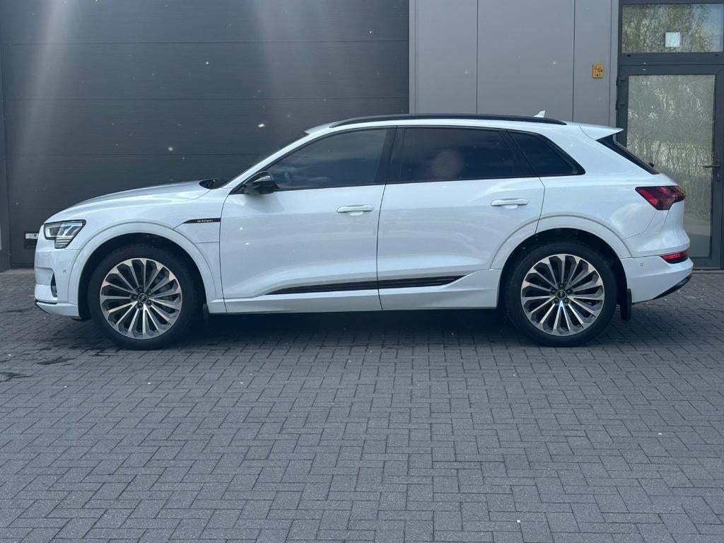 Audi E-Tron 55 S-line pano dak, Autos, Cuir, Commande vocale, Achat, Entreprise