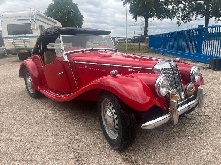 MG TF 1500 de 1955 - projet de restauration, Autos, Oldtimers & Ancêtres, Entreprise, Achat, MG, Essence, Cabriolet, 2 portes