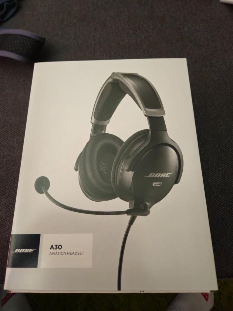 Bose A30 koptelefoon, Audio, Tv en Foto, Ophalen of Verzenden, Nieuw, Front, Rear of Stereo speakers, Bose