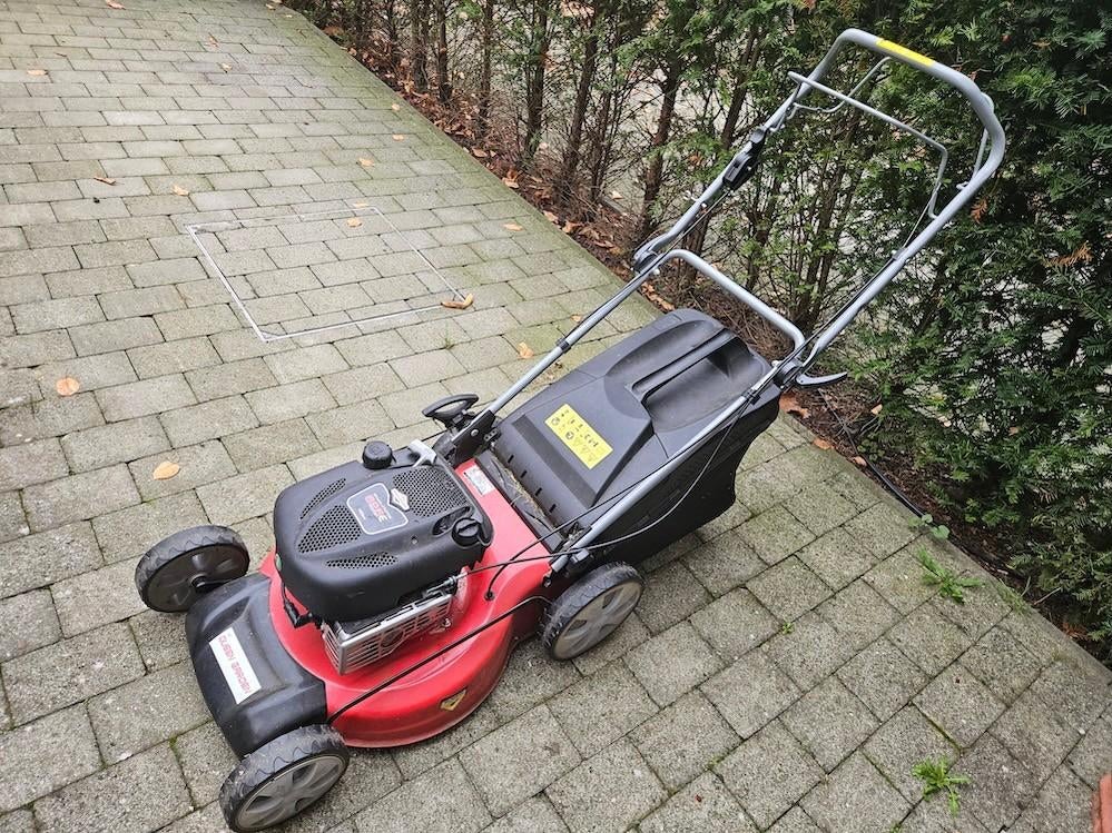 Grasmaaier op benzine, Ophalen, Cirkelmaaier, Gebruikt, Benzine-grasmaaier