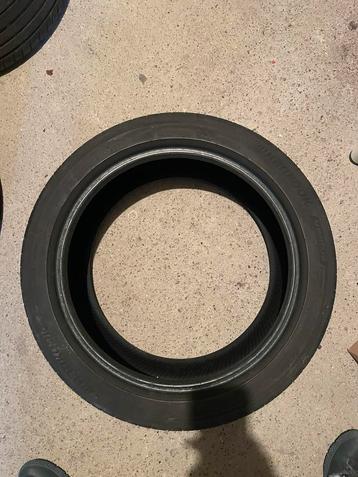 Set van 4 banden 225/45/17 beschikbaar voor biedingen