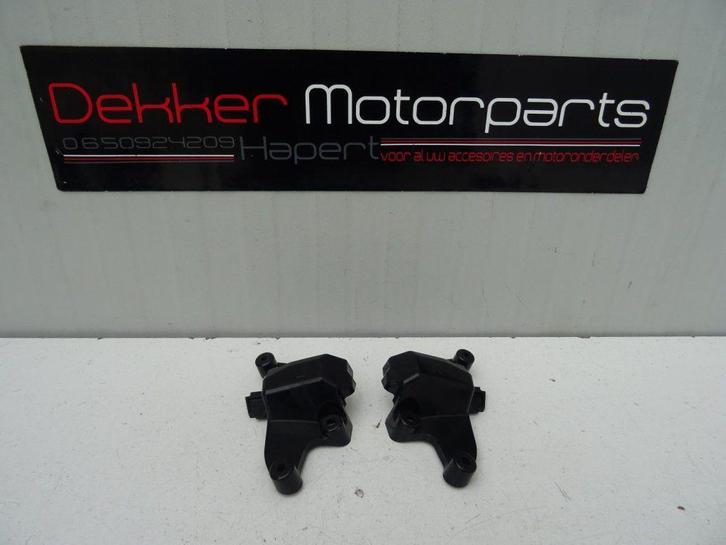 Afwerkkapjes uitlaat bevesteging Yamaha YZF R1 2004-2005 >, Motoren, Onderdelen | Yamaha, Gebruikt, Ophalen of Verzenden