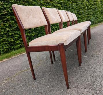 Set mooie vintage stoelen