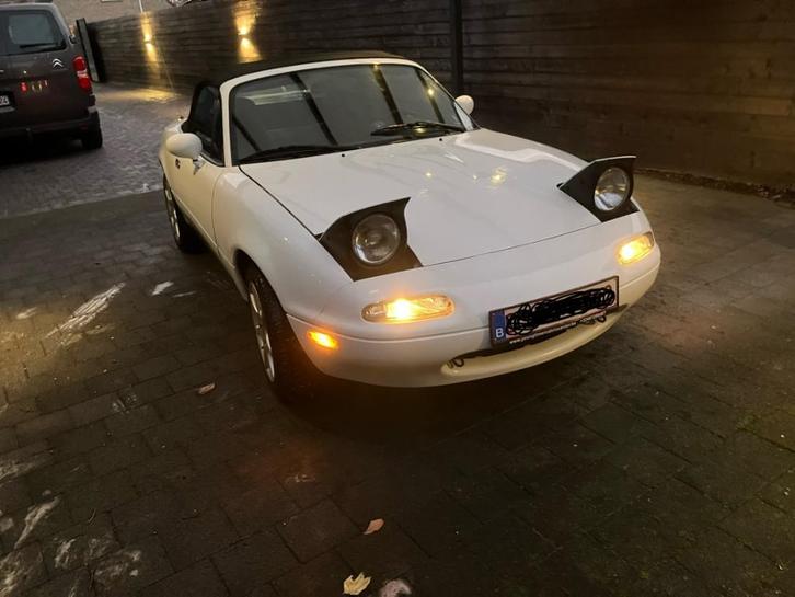 Mazda mx5 miata !!!! Zeldzame automaat !!!!, Auto's, Mazda, Particulier, MX-5, Benzine, Cabriolet, 2 deurs, Automaat, Wit, Zwart