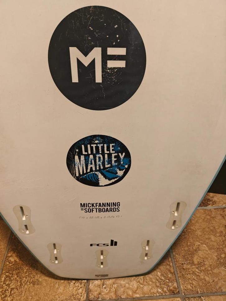 LITTLE MARLEY EPOXY LAM surfboard 5’10, Watersport en Boten, Golfsurfen, Gebruikt, Shortboard, Met vinnen, Met koord, Ophalen
