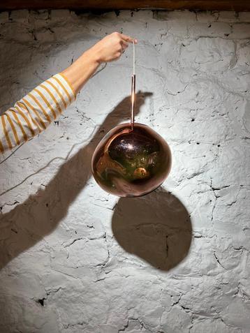 Suspension cuivrée "Melt mini" TOM DIXON disponible aux enchères