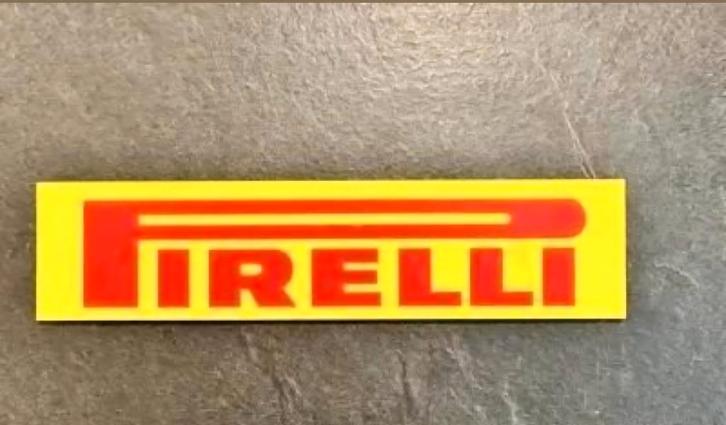 Prachtige Pirelli lichtreclame. Nu €29,95, Verzamelen, Merken en Reclamevoorwerpen, Nieuw, Lichtbak of (neon) lamp, Verzenden