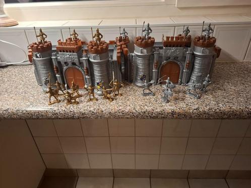 Kasteel en riddertjes in plastiek, Kinderen en Baby's, Speelgoed | Overig, Gebruikt, Jongen of Meisje, Ophalen of Verzenden