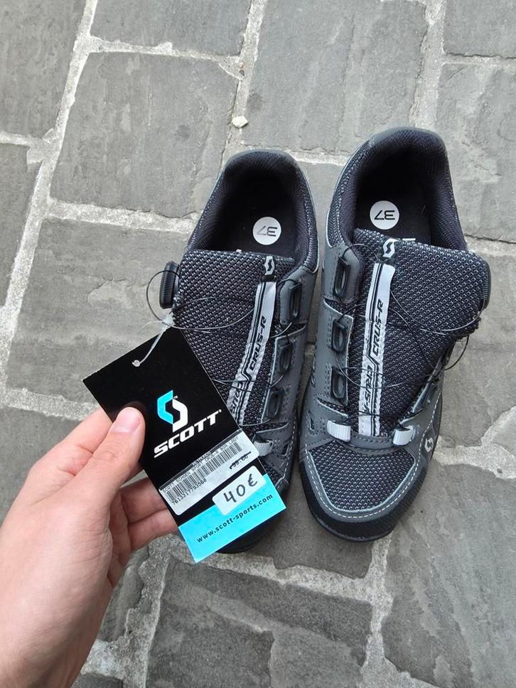 NIEUW: Scott vrouwen koersschoenen maat 37, Fietsen en Brommers, Fietsaccessoires | Fietskleding, Nieuw, Ophalen of Verzenden