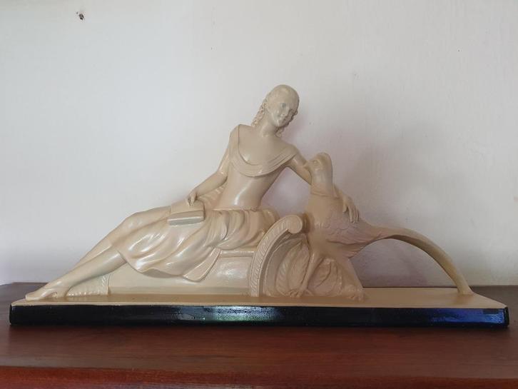 Groot gesigneerd art-deco beeld, Antiek en Kunst, Antiek | Keramiek en Aardewerk, Ophalen of Verzenden