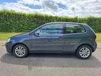 Vw Polo 1.2i 60 PK Benzine Airco 2008, Auto's, Volkswagen, Voorwielaandrijving, Stof, Particulier, Zilver of Grijs