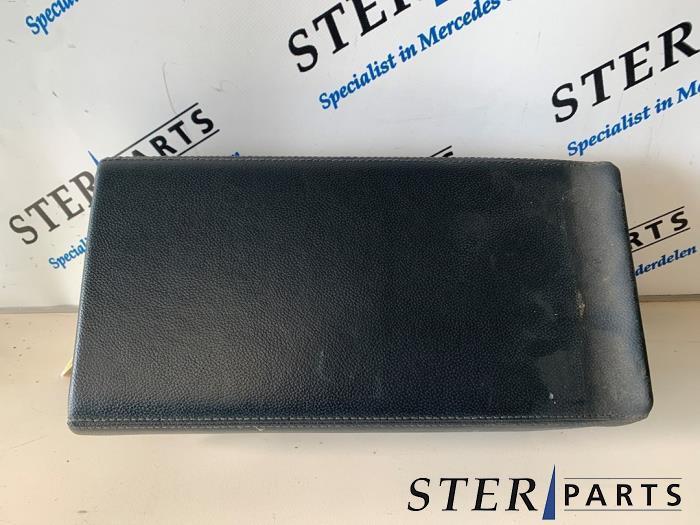 Couverture de l’accoudoir milieu d'un Mercedes SL, Autos : Pièces & Accessoires, Habitacle & Garnissage, Mercedes-Benz, Utilisé