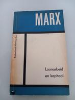 Boek Karl Marx Loonarbeid en kapitaal Marxisme Politiek, Boeken, Ophalen of Verzenden, Politiek en Staatkunde, Karl Marx