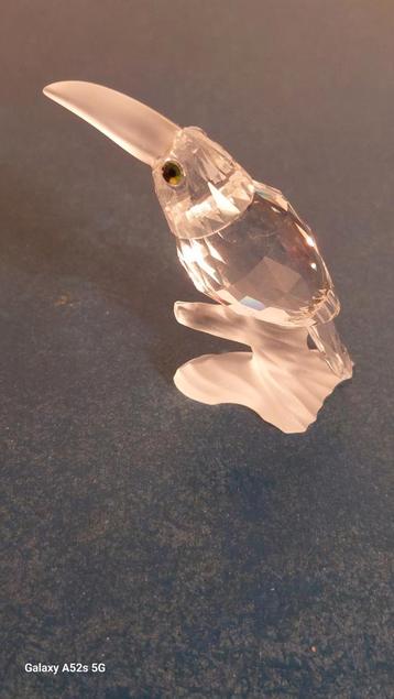 Swarovski kristallen-Tukan.  beschikbaar voor biedingen