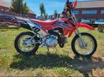 Honda crf 110 cc in zeer nette staat, technisch dik in orde, Fietsen en Brommers, Ophalen, Honda, Zo goed als nieuw, 110 cc