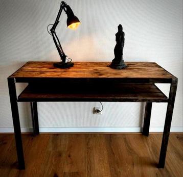 Zeer zware vintage stalen bijzettafel bureau werkbank keuken beschikbaar voor biedingen