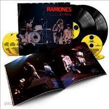 RAMONES 'It's alive'.  Coffret sorti pour le 40ème anniv., CD & DVD, Vinyles | Hardrock & Metal, Enlèvement ou Envoi