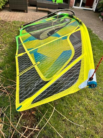 4.7 Neilpryde Combat HD  X-Ply wave zeil in goede conditie beschikbaar voor biedingen