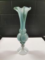 Opaline vaasje, Antiek en Kunst, Ophalen of Verzenden