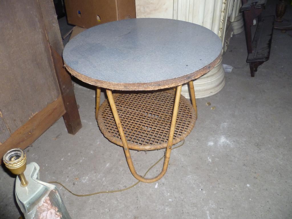 OUD ROTAN TAFELTJE, Ophalen