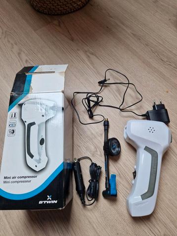 Mini compressor beschikbaar voor biedingen