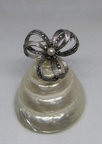 Zilveren broche 835 Trifoliate 1900. beschikbaar voor biedingen