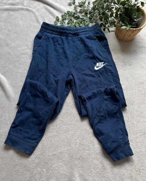 Nike Fleece Donker Blauw Jogging broek Size: XL, Kleding | Heren, Broeken en Pantalons, Zo goed als nieuw, Maat 56/58 (XL), Blauw