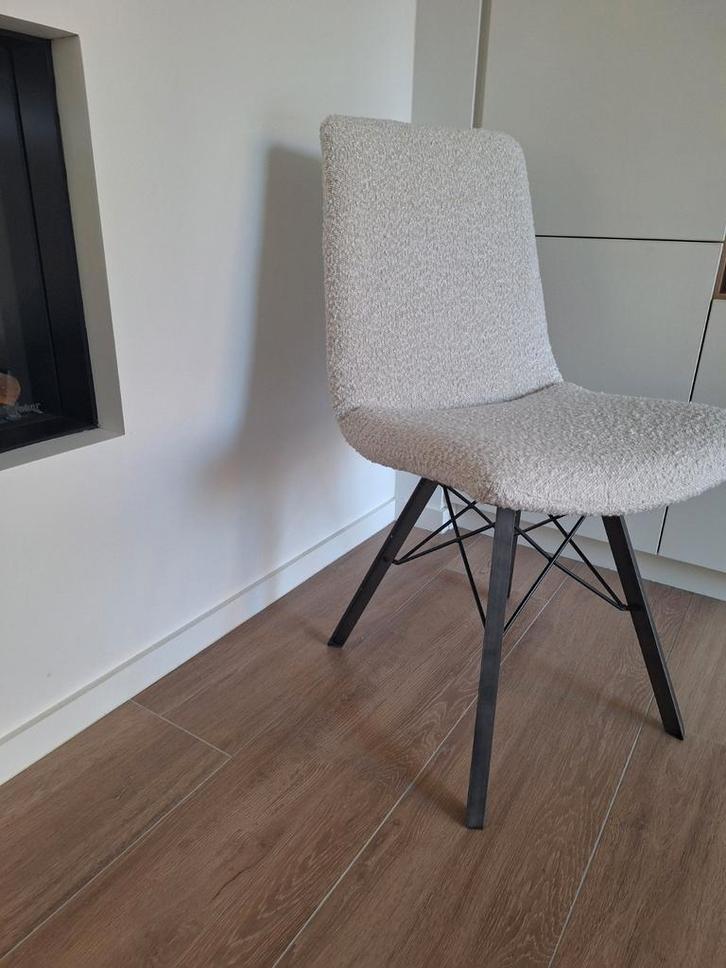 6 opnieuw gestoffeerde stoelen van Henders and Hasel, Maison & Meubles, Chaises, Tissus, Enlèvement