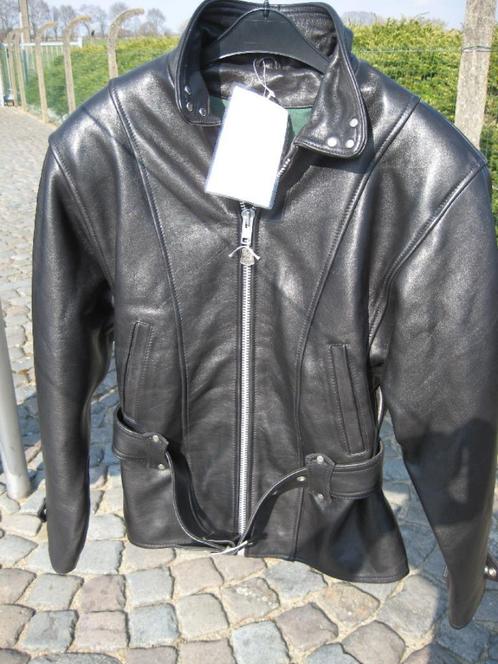 Gilet moto en cuir Richa taille 40 neuf, étiquette encore co, Motos, Vêtements | Vêtements de moto, Manteau | cuir, Neuf, avec ticket
