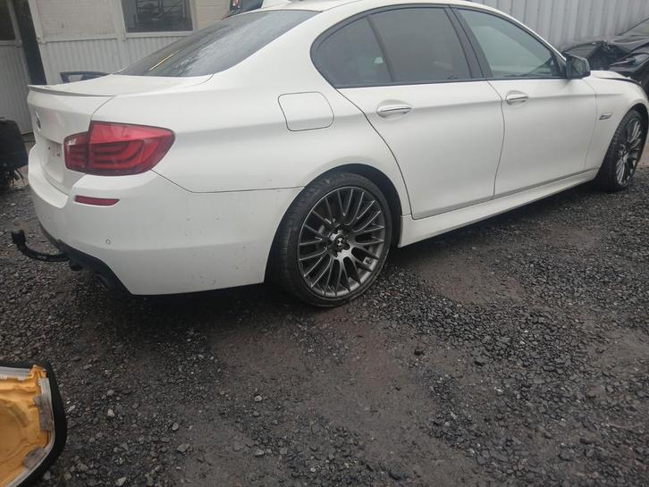 Onderdeel BMW serie 535d f10 pack M motor n57 kleur 300, Auto-onderdelen, Overige Auto-onderdelen, BMW, Ophalen of Verzenden