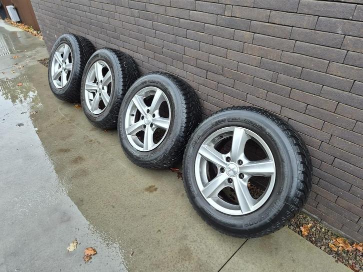 Alu velgen met winterbanden Nissan Qashqai, Auto-onderdelen, Banden en Velgen, Velg(en), Winterbanden, 16 inch, 215 mm, Personenwagen