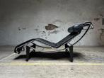 Cassina LC4 Chaise Longue zwart leer, Huis en Inrichting, Ophalen, Eenpersoons, 150 tot 200 cm, Vintage