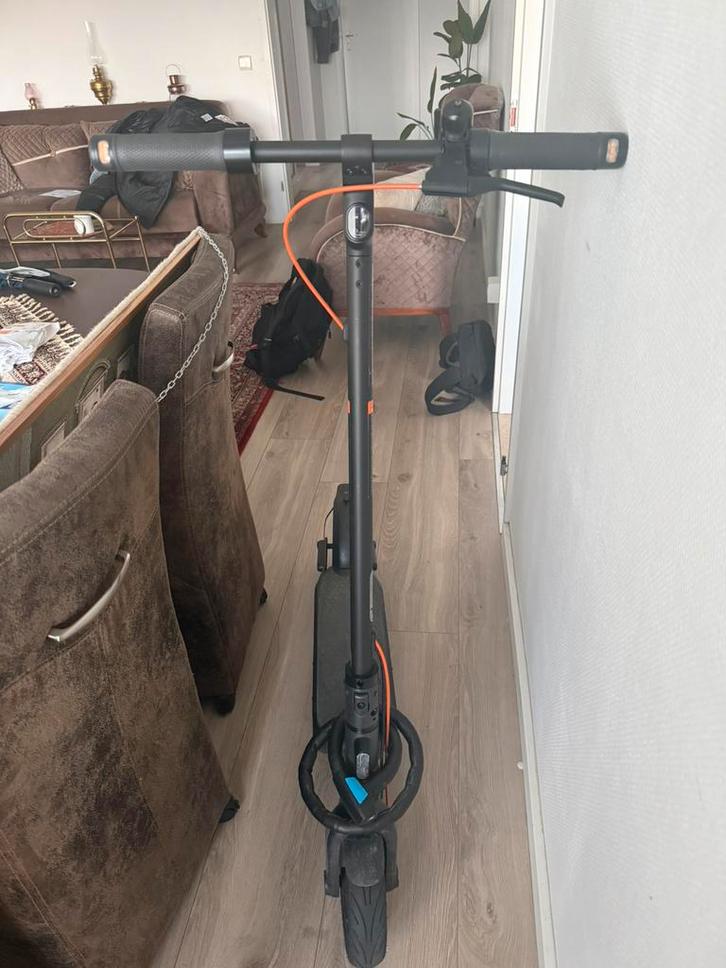 F 2 pro ninebot, Elektronische apparatuur, Stofzuigers, Zo goed als nieuw, Ophalen of Verzenden