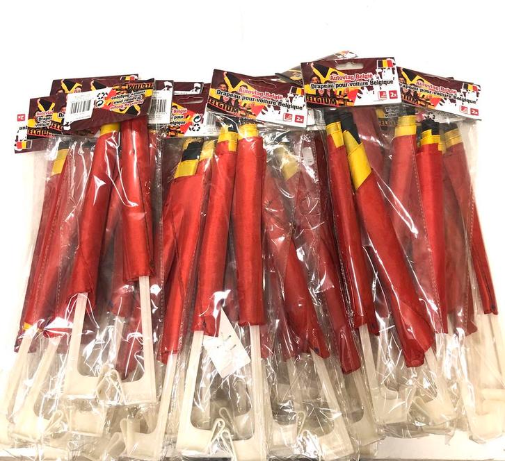 Lot 30 paires drapeaux belges pour voiture, Divers, Drapeaux & Banderoles, Neuf, Enlèvement ou Envoi