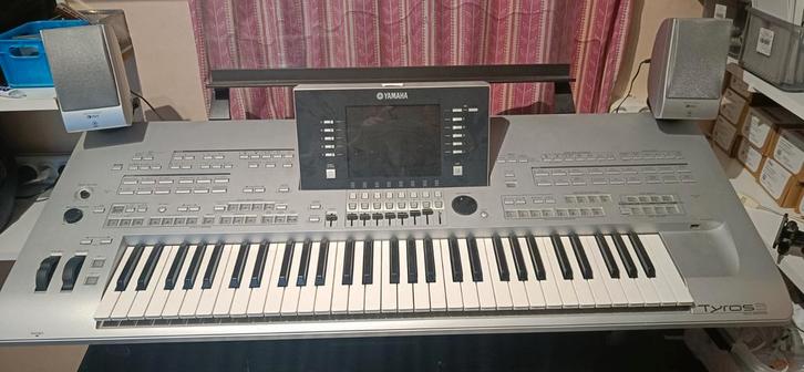 Yamaha Tyros 3, Muziek en Instrumenten, Keyboards, Gebruikt, 61 toetsen, Yamaha, Aanslaggevoelig, Midi-aansluiting, Ophalen