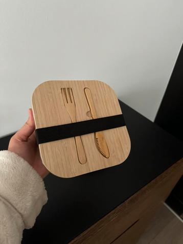 2 GLAZEN LUNCHBOXEN  beschikbaar voor biedingen