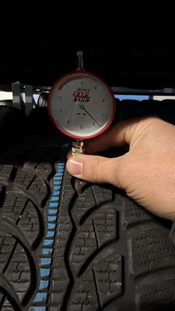 2x Bridgestone Blizzak LM-32 215/45 R20 95V 215/45/20 215452 beschikbaar voor biedingen