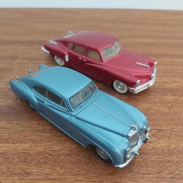 4 modelauto's Solido/Dinky beschikbaar voor biedingen