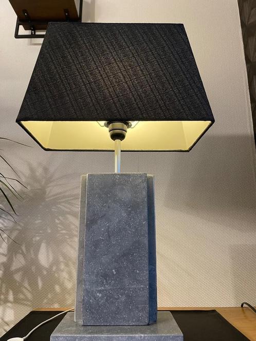 Lamp in blauwe steen, Huis en Inrichting, Lampen | Tafellampen, Nieuw, Minder dan 50 cm, Overige materialen, Ophalen