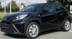 toyota aygo X 12000 km 2023 automatische airco, Auto's, Stof, Euro 6, 72 kW, Zwart