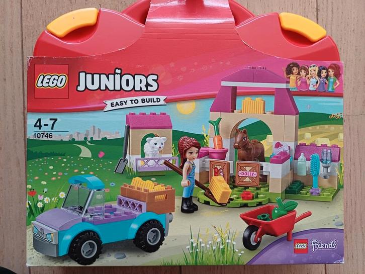 Lego friends juniors set 10746 Mia's boerderijkoffer 4-7, Enfants & Bébés, Jouets | Blocs de construction, Enlèvement ou Envoi