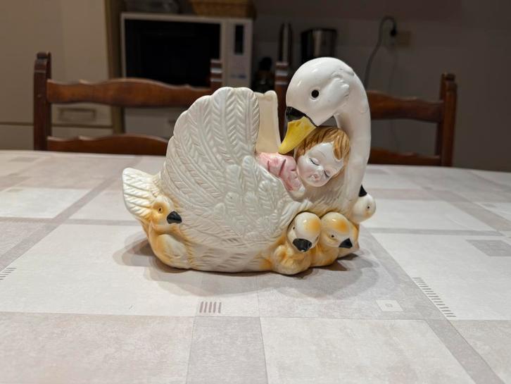 Pot de fleurs en forme de cygne en céramique vintage, Collections, Statues & Figurines, Comme neuf, Enlèvement