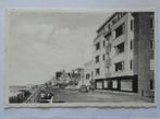 De Haan a/zee  Zeedijk  ( oude auto VW kever ), Verzamelen, Postkaarten | België, Verzenden, 1960 tot 1980, Gelopen, West-Vlaanderen