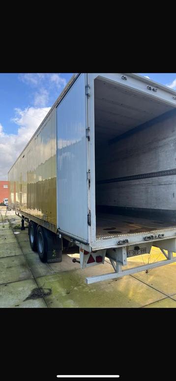 opleggers te huur voor stockage goederen beschikbaar voor biedingen