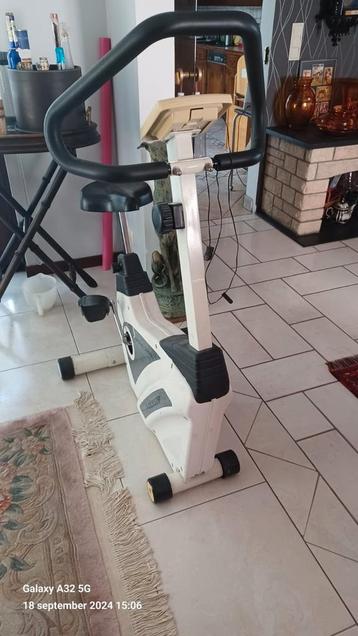 HOME TRAINER  VELO STATIQUE