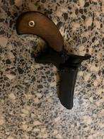 Een antiek zakpistool val 6 mm, Collections, Objets militaires | Général, Enlèvement ou Envoi