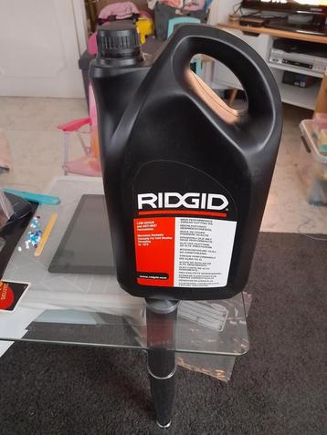 5 L draadsnij-oli met hoge performantie nieuwe bidon  beschikbaar voor biedingen