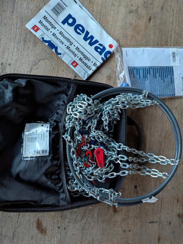 Sneeuwkettingen Pewag Servo SUV RSV 81A - nieuwstaat, Auto diversen, Sneeuwkettingen, Nieuw, Ophalen