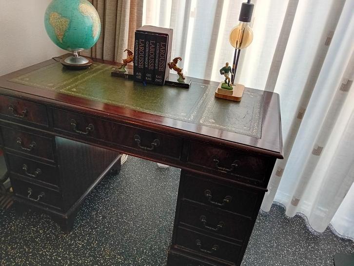 Klassiek bureau, Huis en Inrichting, Bureaus, Bureau, Ophalen